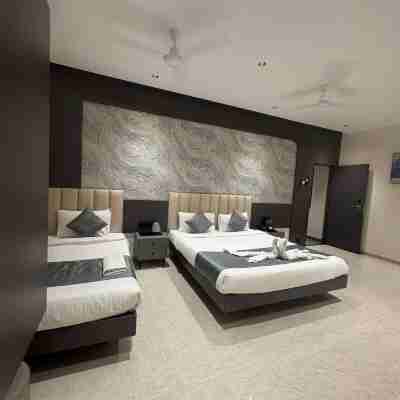 Hotel Govind Regency Rooms
