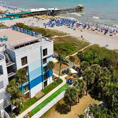 Chateau by the Sea - Cocoa Beach Oceanfront Pet-Friendly Condos with Rooftop Deck & Heated Pool Hotel Exterior