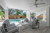 Siesta Key Island Rentals - Pools