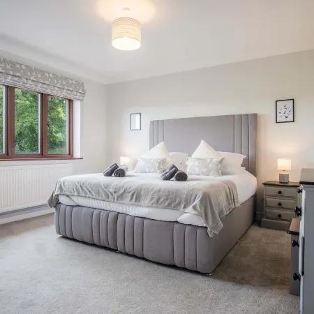 Springfield Lodge - 3 Bedroom Home - Princes Gate