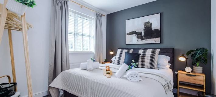 New Stunning Flat Perfect for Business Sleeps 3 Hotels in Crewe