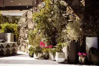 V Capri Palm Springs, a Dolce by Wyndham - Apartments