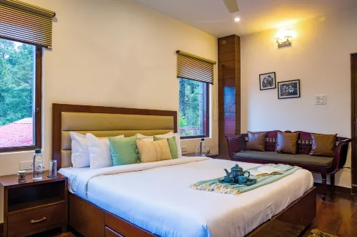 Alaya Stays Kasauli Woods Cottage 3 BHK