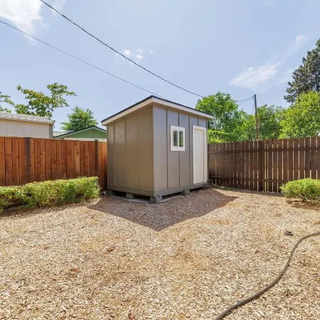 Cozy Casita - Minutes To Autzen & Downtown 1 Bedroom Home