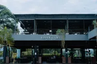 The Upper Clift Resort & Cafe