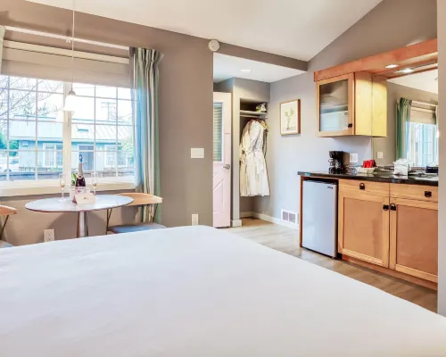 Inn at Haystack Rock Hotels in Cannon Beach