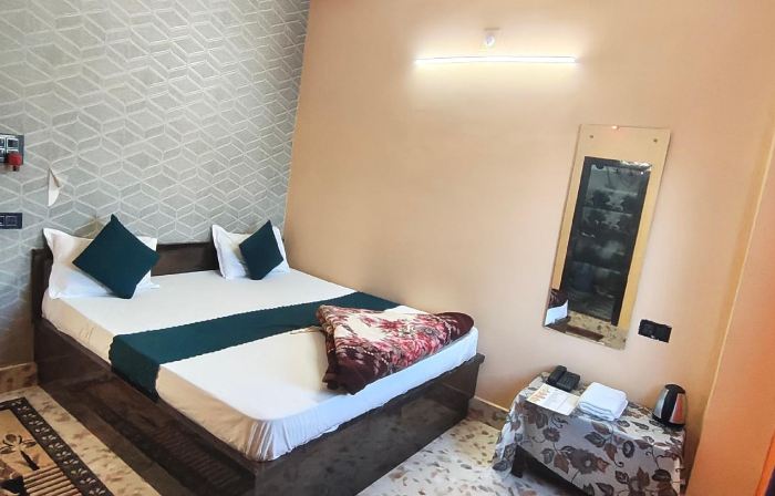 Hotel Diamond Inn
