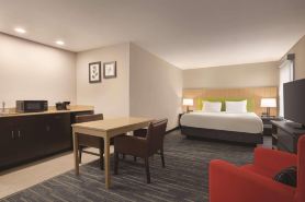 Country Inn & Suites by Radisson, Dunn I-95