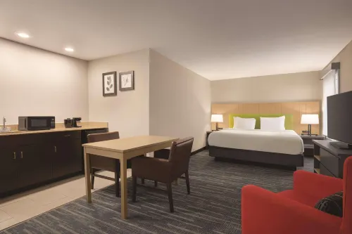 Country Inn & Suites by Radisson, Dunn I-95