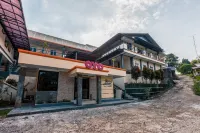 Hotel O Bogor Puncak Near Padang Golf Bukit Pelangi Formerly Gunung Geulis Village - 2 Yıldız
