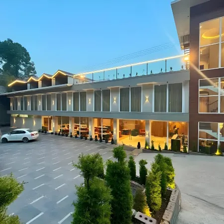 Arnisa Kasauli - A Boutique Hotel