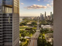 Fairmont Chicago - Millennium Park - Romantic