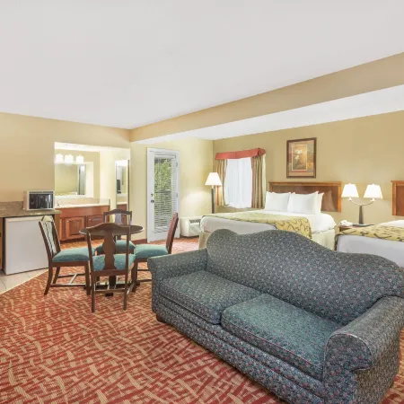 Baymont by Wyndham Sevierville Pigeon Forge Отели в г. Севьервилл