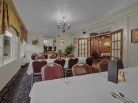 Lamies Inn & the Old Salt Tavern Hotels in Hampton