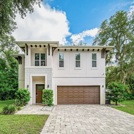 3 Mi to Usf: Dog-friendly Home w/ Large Yard