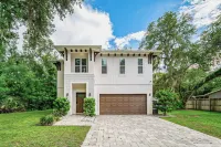 3 Mi to Usf: Dog-friendly Home w/ Large Yard - Wifi