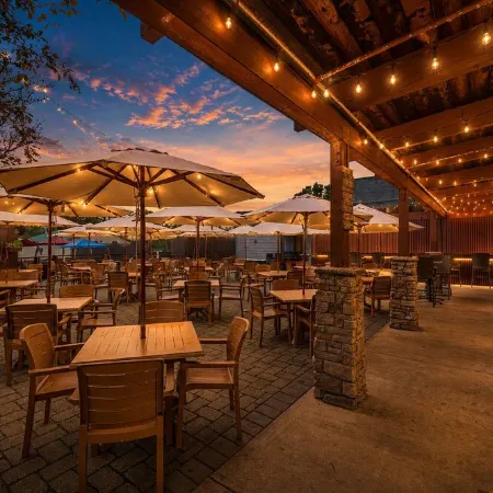 Powderhorn Ranch  Luxury Masthope Retreat
