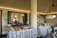 Mahali Mzuri - breakfast