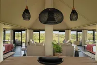 Mahali Mzuri - breakfast
