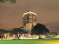 Merdeka Palace Hotel & Suites Hotels near Cat Museum