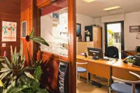 Brit Hotel Confort Lannion Centre Gare