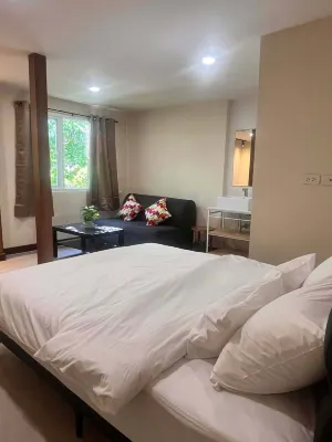 EAIN 工作加住宿 - 膠囊旅館