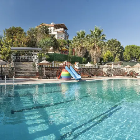 Temple Beach Hotel