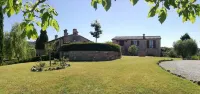 Charming Holiday Home with Swimming Pool, Siena Tuscany, wi-fi, Pets Allowed