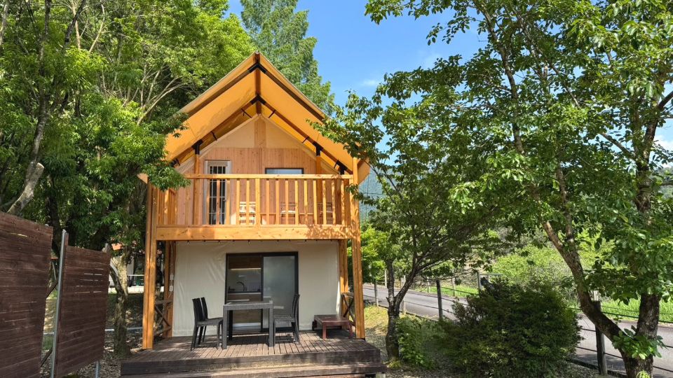 Stella Glamping Guesthouse