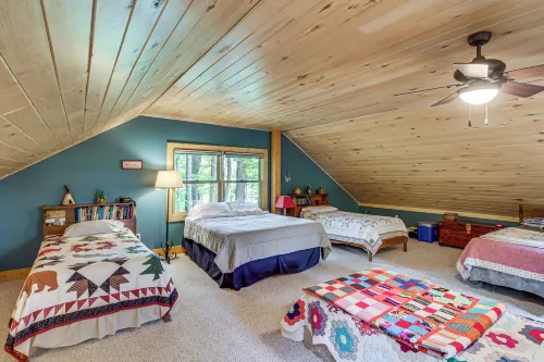 Waterfront Cabin on Trout Lake w/ Private Dock! - acceptant les animaux