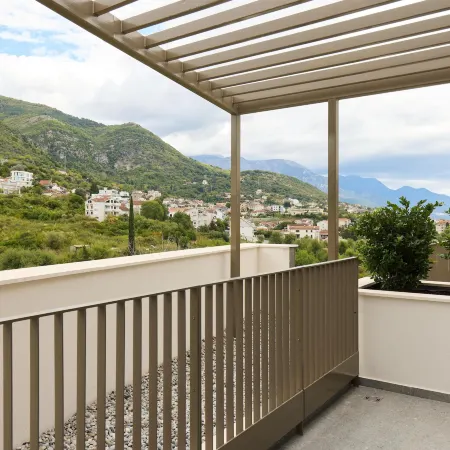 SIRO Porto Montenegro