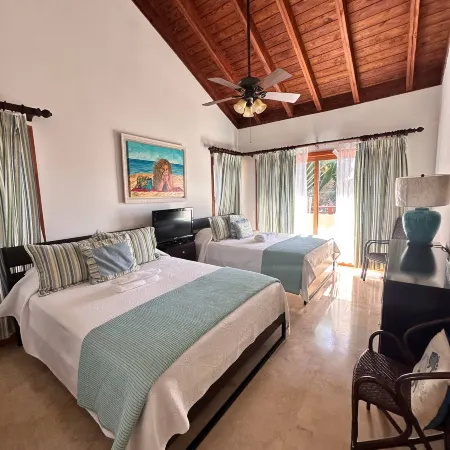 Villa with private pool and sea view in Samaná