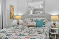 Pet Friendly Apartment- Walk To The Beach - Beach
