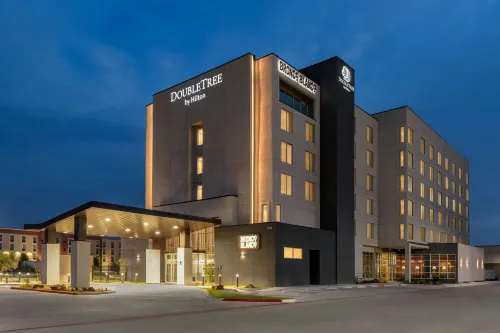 Doubletree by Hilton Midland West Loop I-250 - Uima-altaat