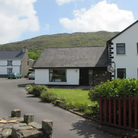 An Dooneen, the Hurley Farm B&B