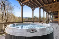 Mtn Views Theater Hot Tub 5 King Suites - 4-Star
