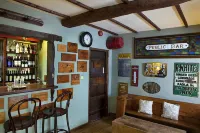 The Moonraker Hotel - Bar