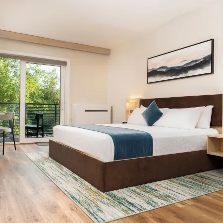 Sun & Ski Inn and Suites