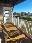 Beach Haven Just Steps Away from the Ocean, Amazing Views - 4-stjärniga