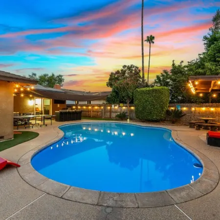 Marvel home w/ Pool, Gazebo, Movie Room, Gym, Traeger