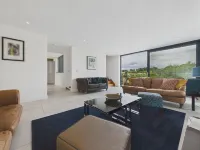 Oakwood House - 4-Star