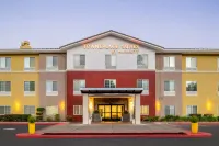 TownePlace Suites by Marriott San Pablo - parking