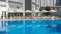 Motto Premium Hotel&Spa - Pools