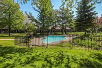 Super 8 by Wyndham Gananoque        Country Squire Resort - Pools