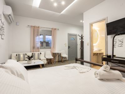 Filiatra Welcoming Hideaway - A Cozy Urban Escape