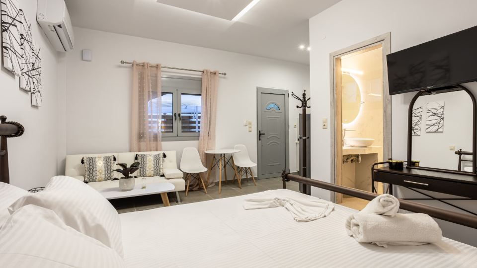 Filiatra Welcoming Hideaway - A Cozy Urban Escape