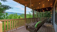 Dancing Bear by Avantstay Cozy Cabin + Jacuzzi + Decks Arcade + Mountain Views Near Park - Wifi