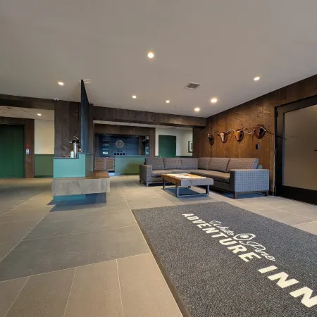 White Pine Adventure Inn 파인데일 호텔