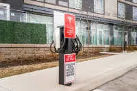 Courtyard Burlington - parking