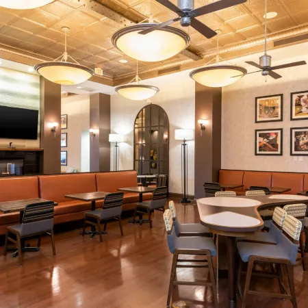 Homewood Suites by Hilton Indianapolis-Downtown Hotels in Indianapolis